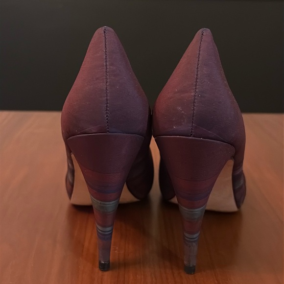 Cynthia Vincent, Bordeaux Red Tartan Plaid heels 7 - Picture 4 of 6